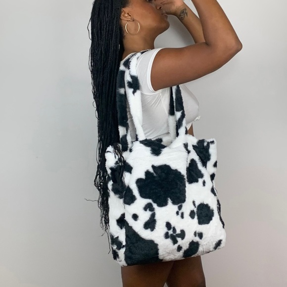 NEW Black/White Faux Fur Y2K Cow Print Tote Bag, SZ: Large - Picture 7 of 8